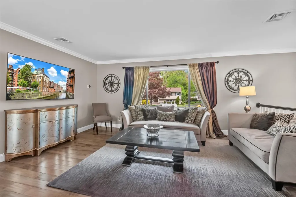 3 Pigeon Hill Road Nanuet NY 10954