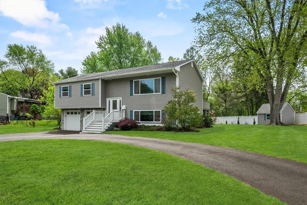 3 Pigeon Hill Road Nanuet NY 10954