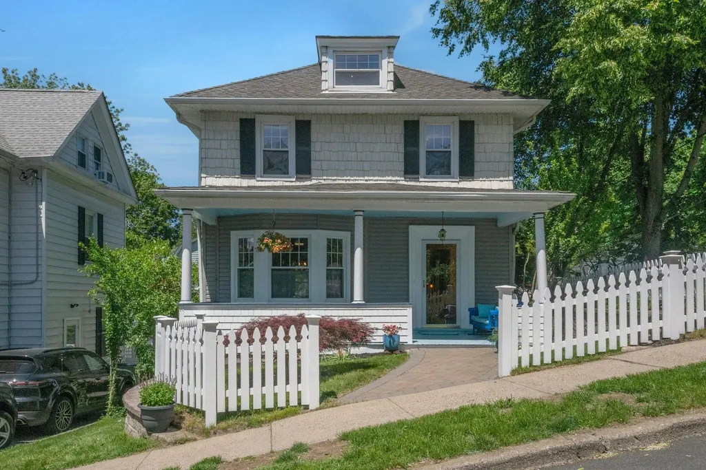 65 Hamilton Place Tarrytown NY 10591