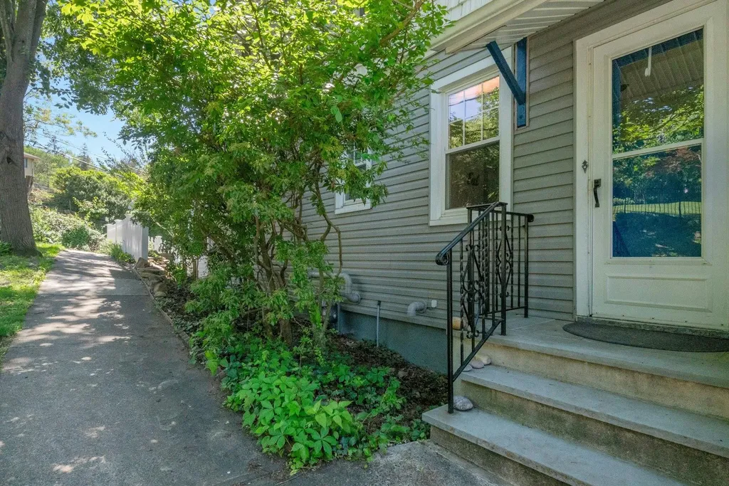 65 Hamilton Place Tarrytown NY 10591