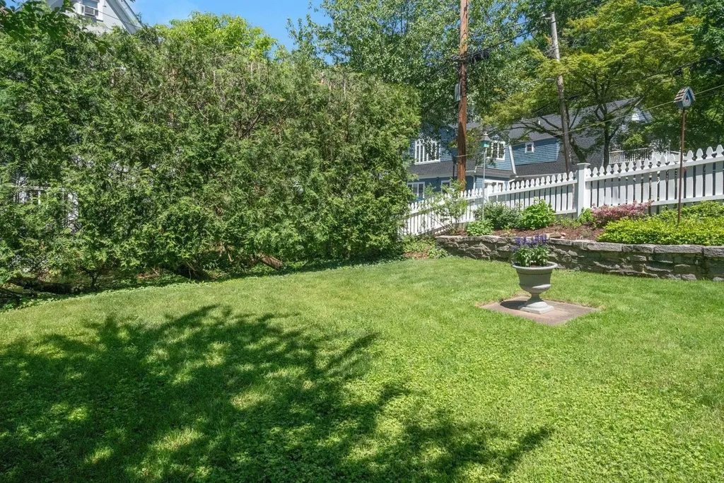 65 Hamilton Place Tarrytown NY 10591