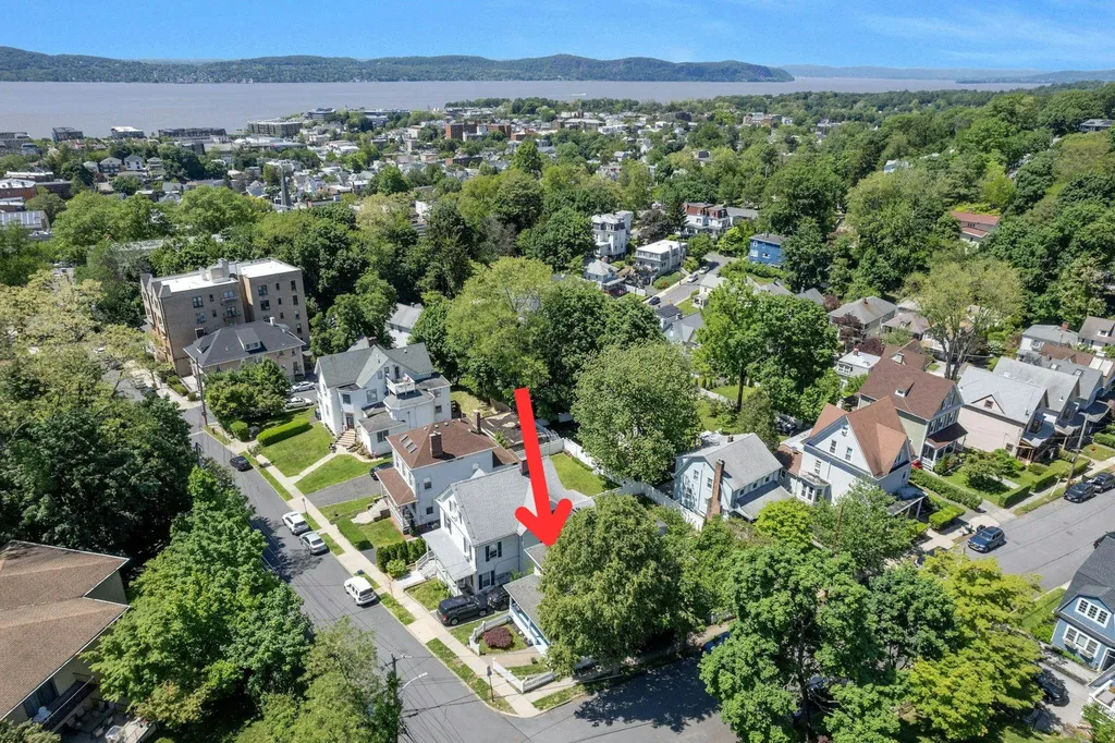 65 Hamilton Place Tarrytown NY 10591