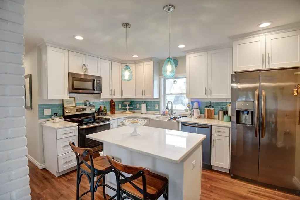 21 Potter Lane Levittown NY 11756