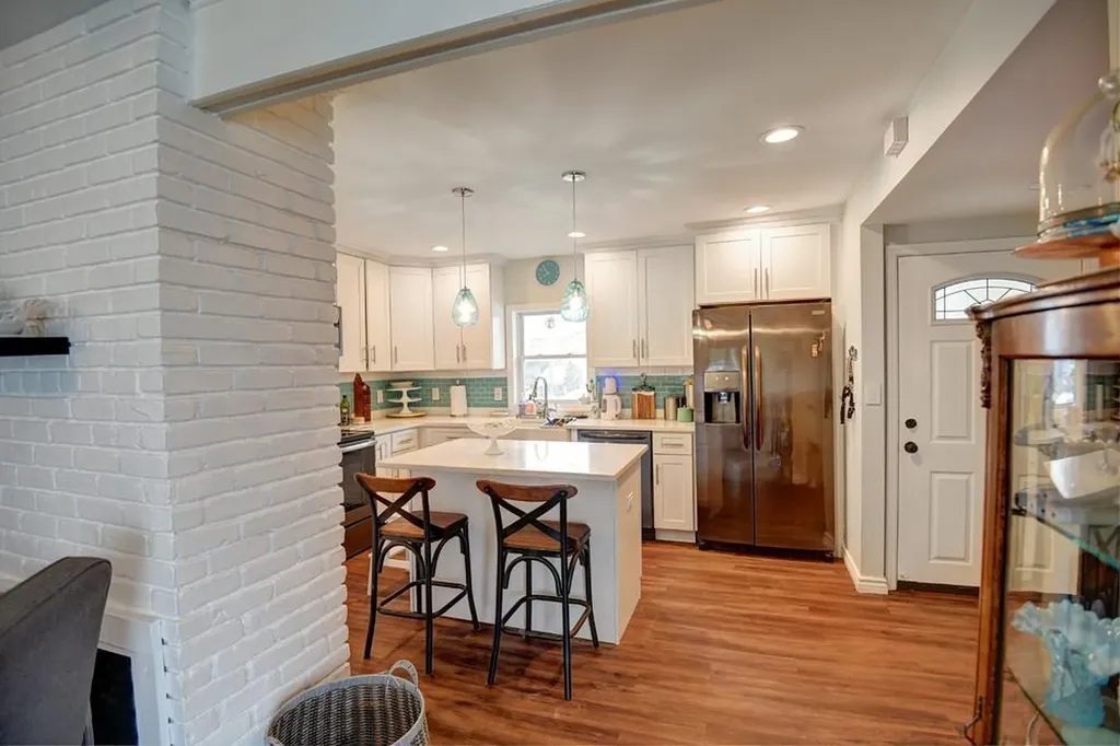 21 Potter Lane Levittown NY 11756