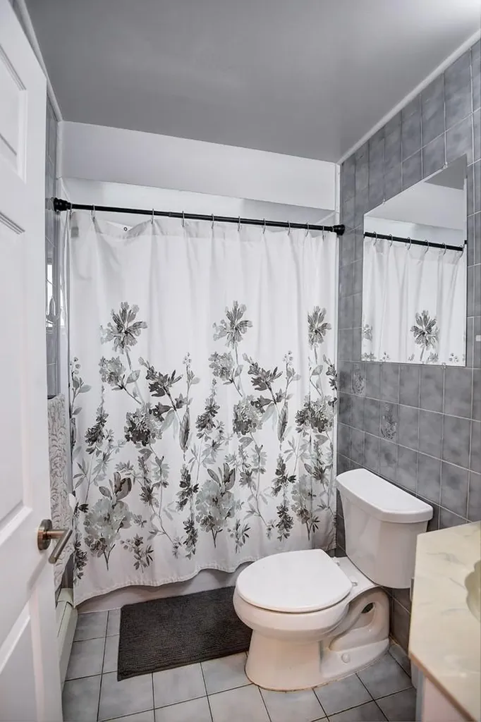 21 Potter Lane Levittown NY 11756