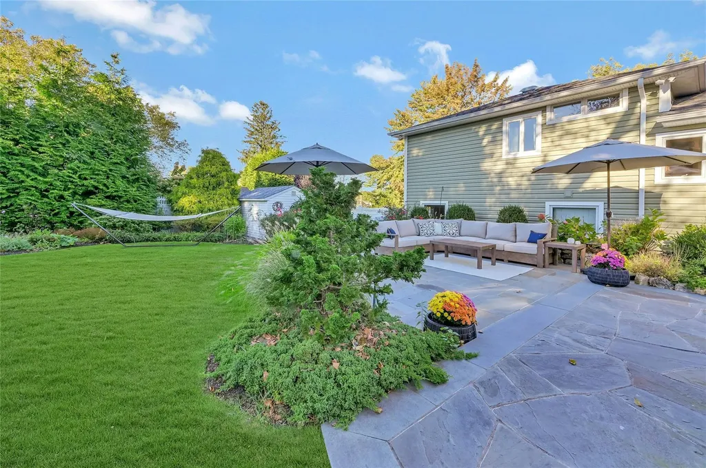 12 Duncan Lane Halesite NY 11743