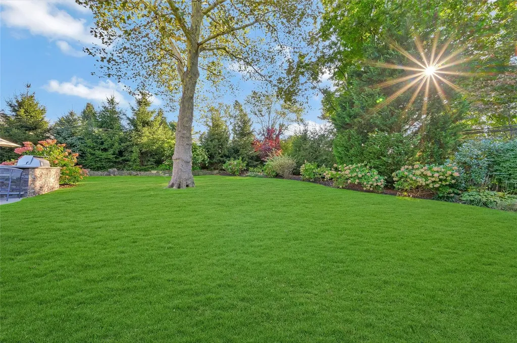 12 Duncan Lane Halesite NY 11743