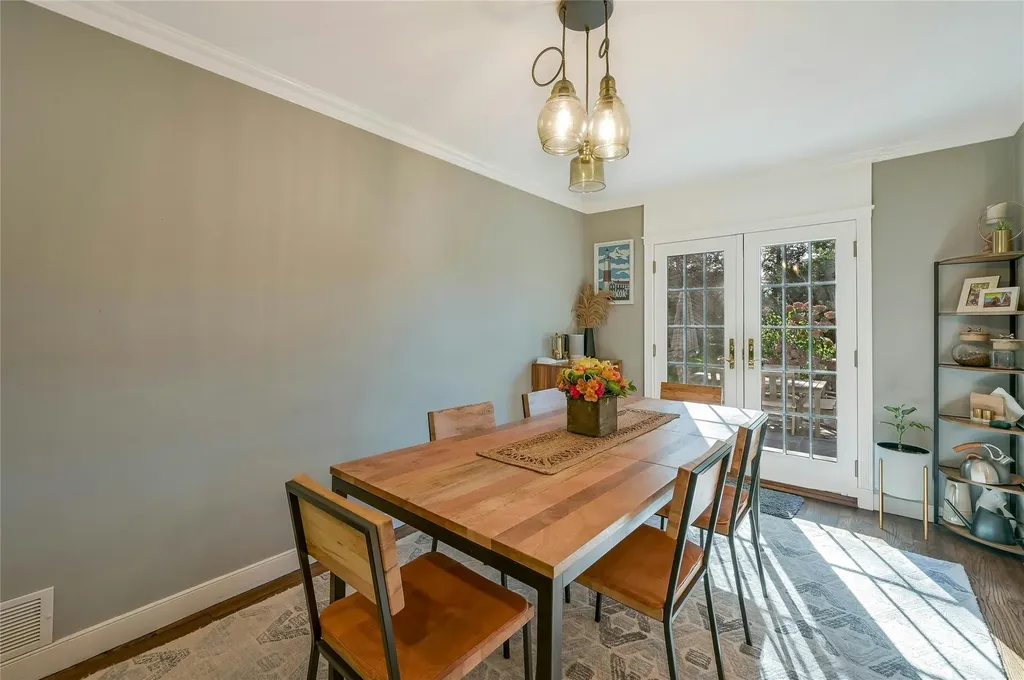 12 Duncan Lane Halesite NY 11743