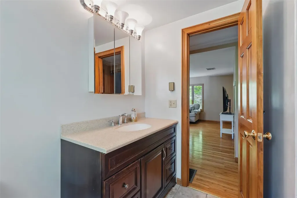 3 Oak Tree Drive Cornwall NY 12518
