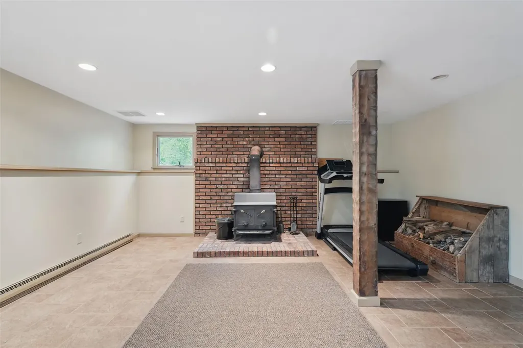 3 Oak Tree Drive Cornwall NY 12518