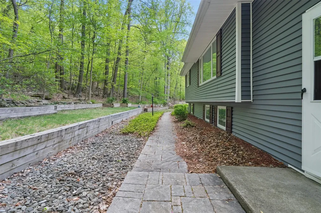 3 Oak Tree Drive Cornwall NY 12518