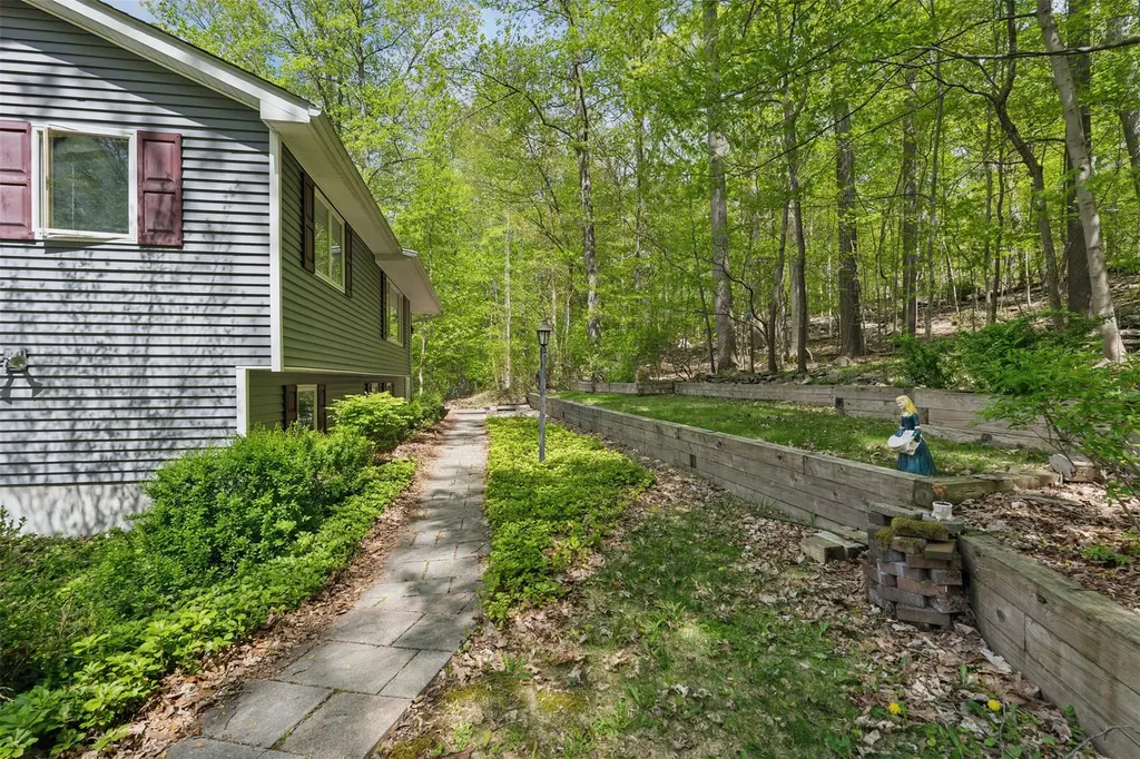 3 Oak Tree Drive Cornwall NY 12518