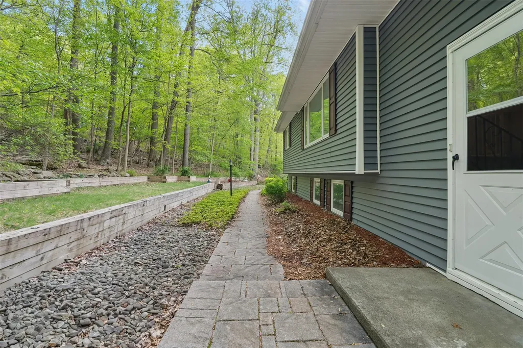3 Oak Tree Drive Cornwall NY 12518