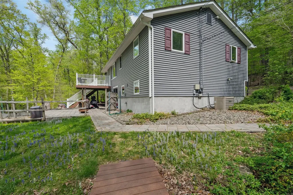 3 Oak Tree Drive Cornwall NY 12518