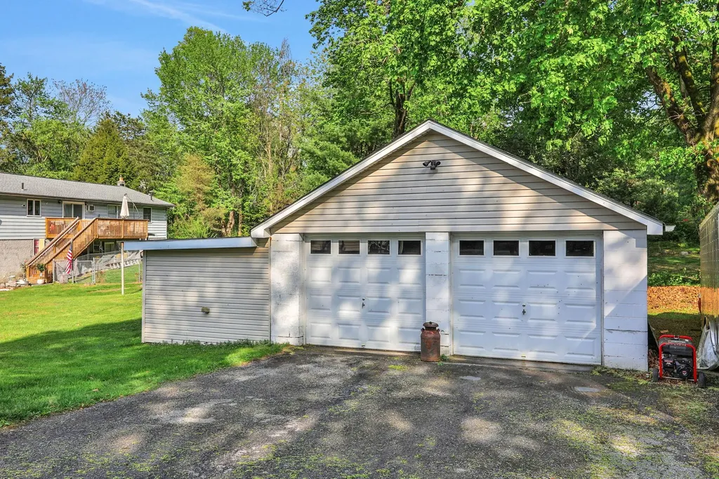 63 Osborne Hill Road Fishkill NY 12524
