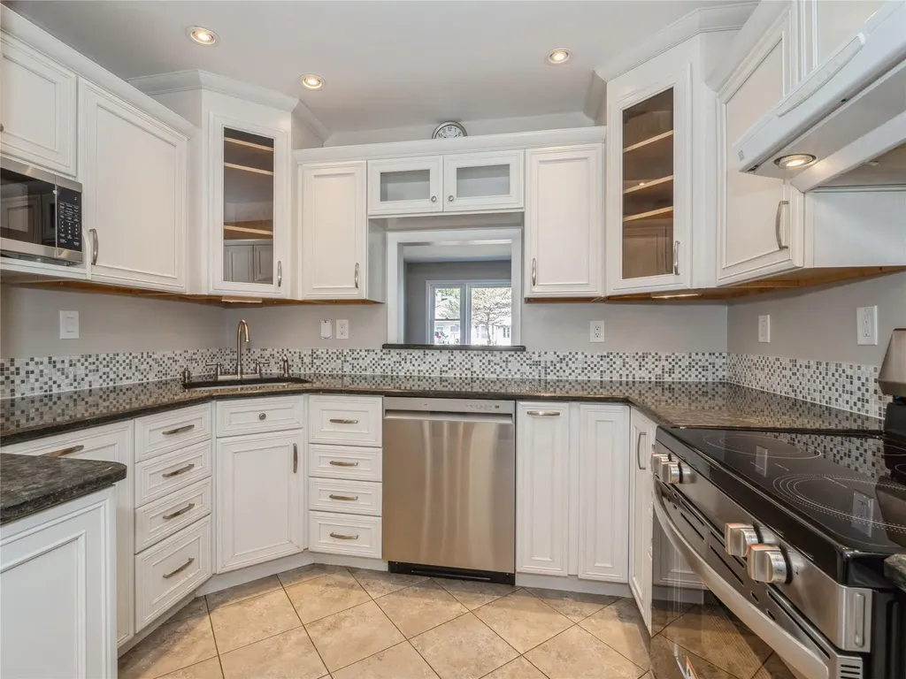 6 Coll Hollow Road Poughkeepsie NY 12601