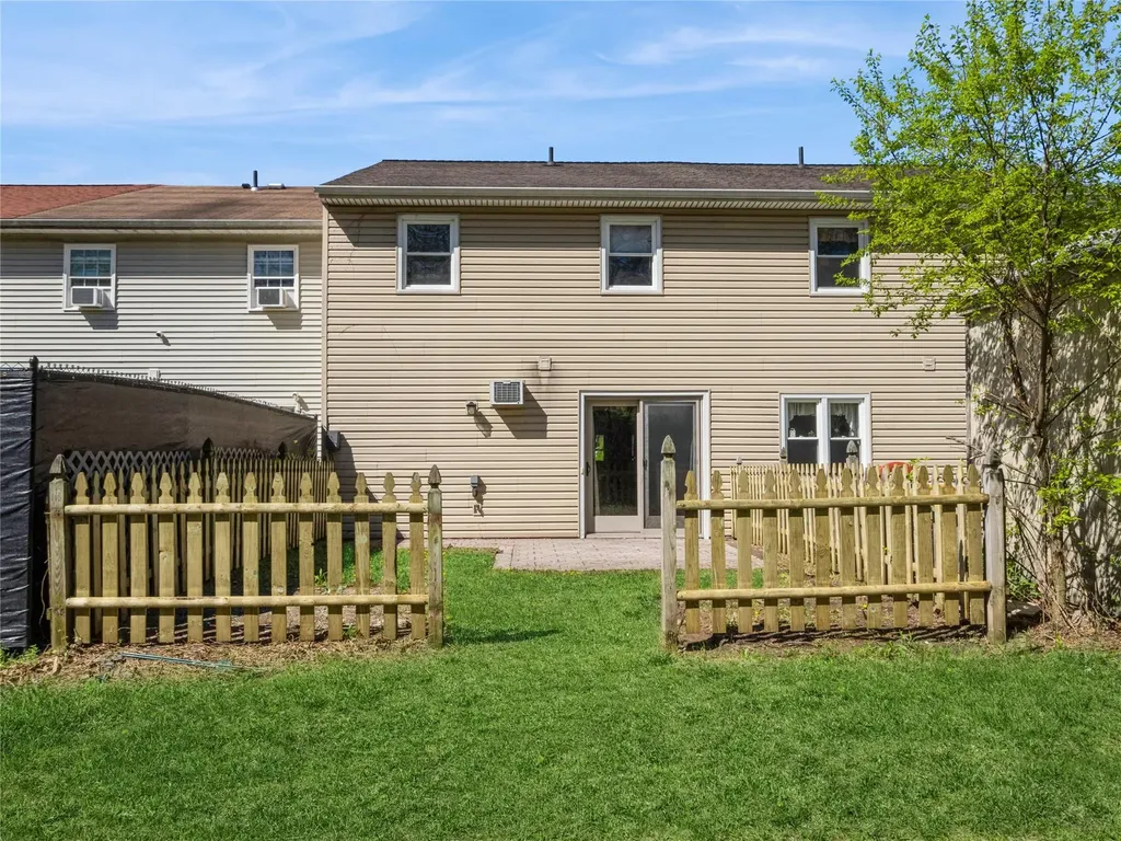 6 Coll Hollow Road Poughkeepsie NY 12601