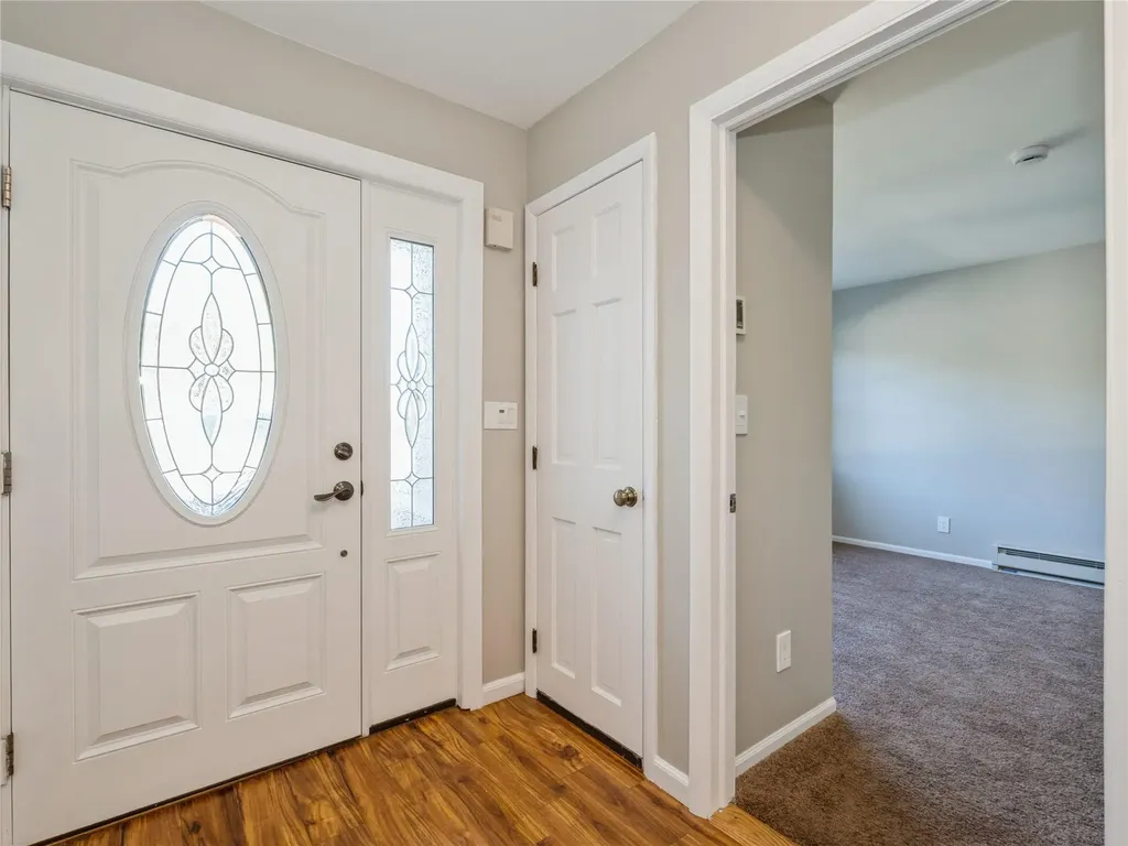 6 Coll Hollow Road Poughkeepsie NY 12601