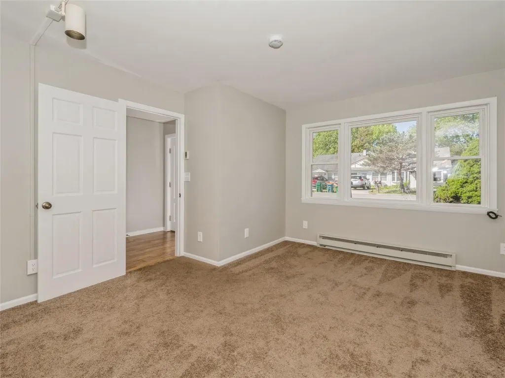 6 Coll Hollow Road Poughkeepsie NY 12601