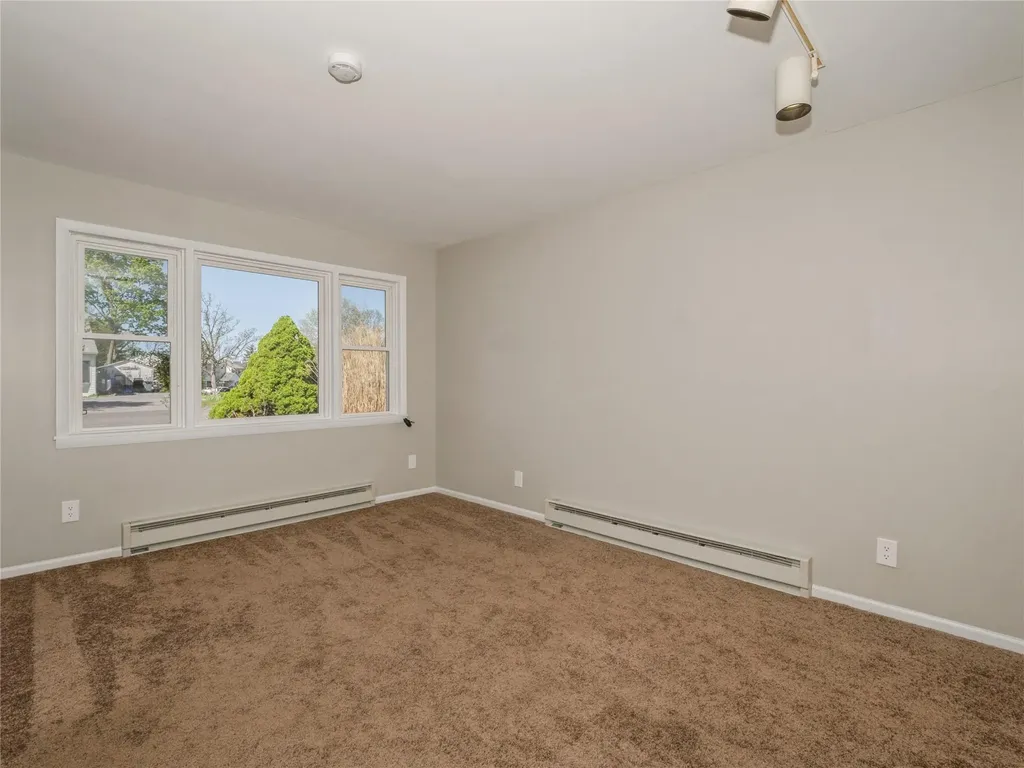 6 Coll Hollow Road Poughkeepsie NY 12601