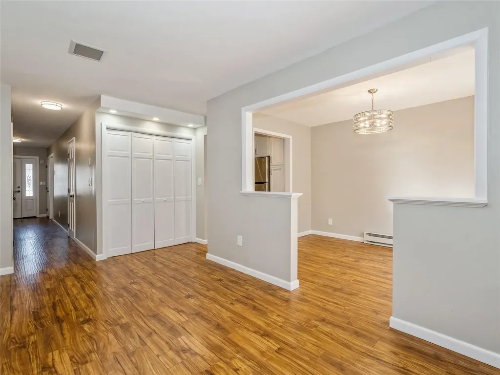 6 Coll Hollow Road Poughkeepsie NY 12601