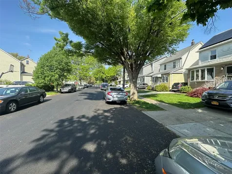 248-43 88th Road Bellerose NY 11426