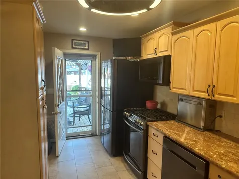 248-43 88th Road Bellerose NY 11426