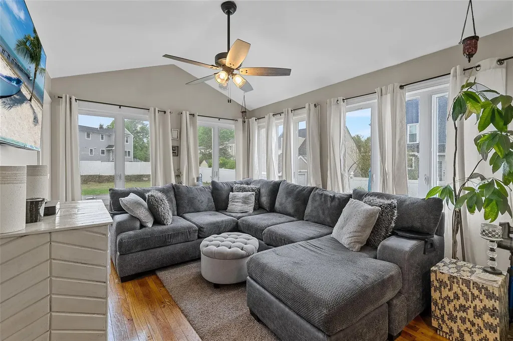 10 Sage Place Eastchester NY 10709