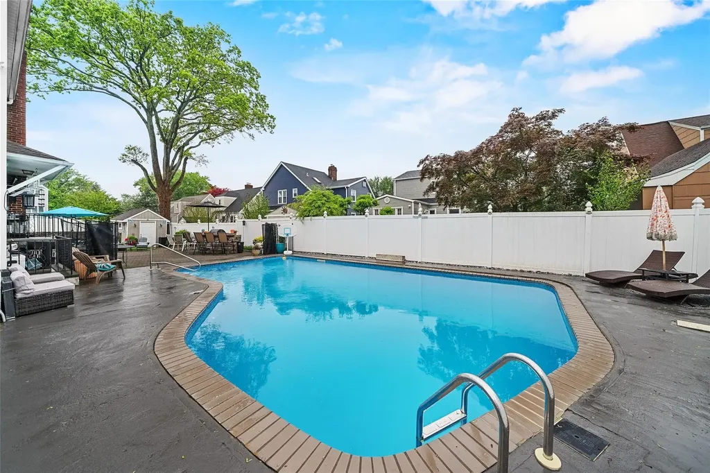 10 Sage Place Eastchester NY 10709