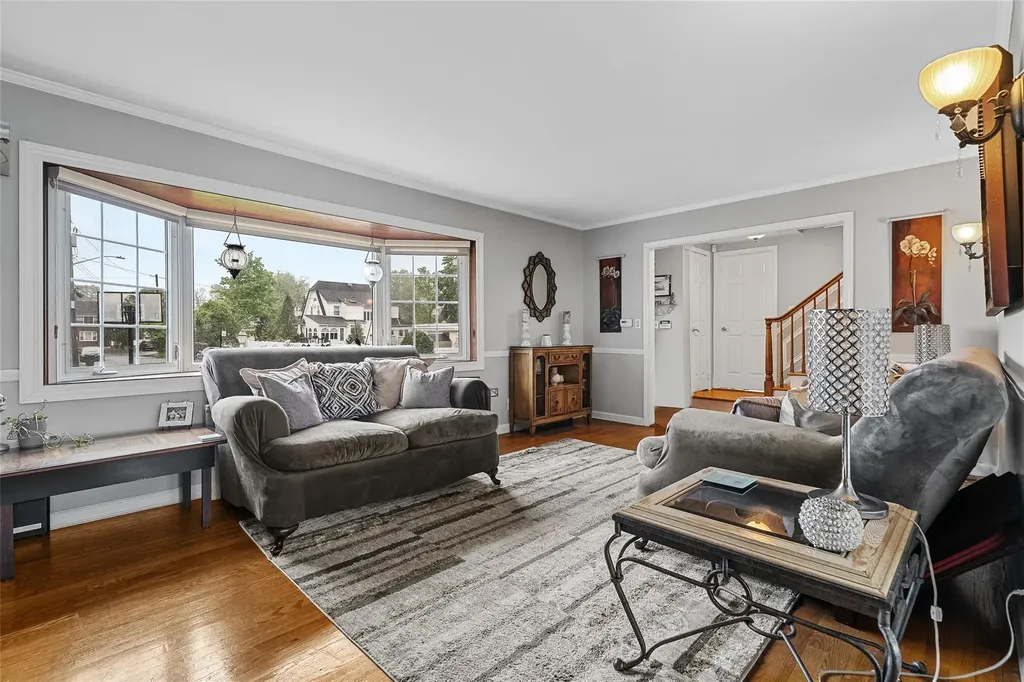 10 Sage Place Eastchester NY 10709