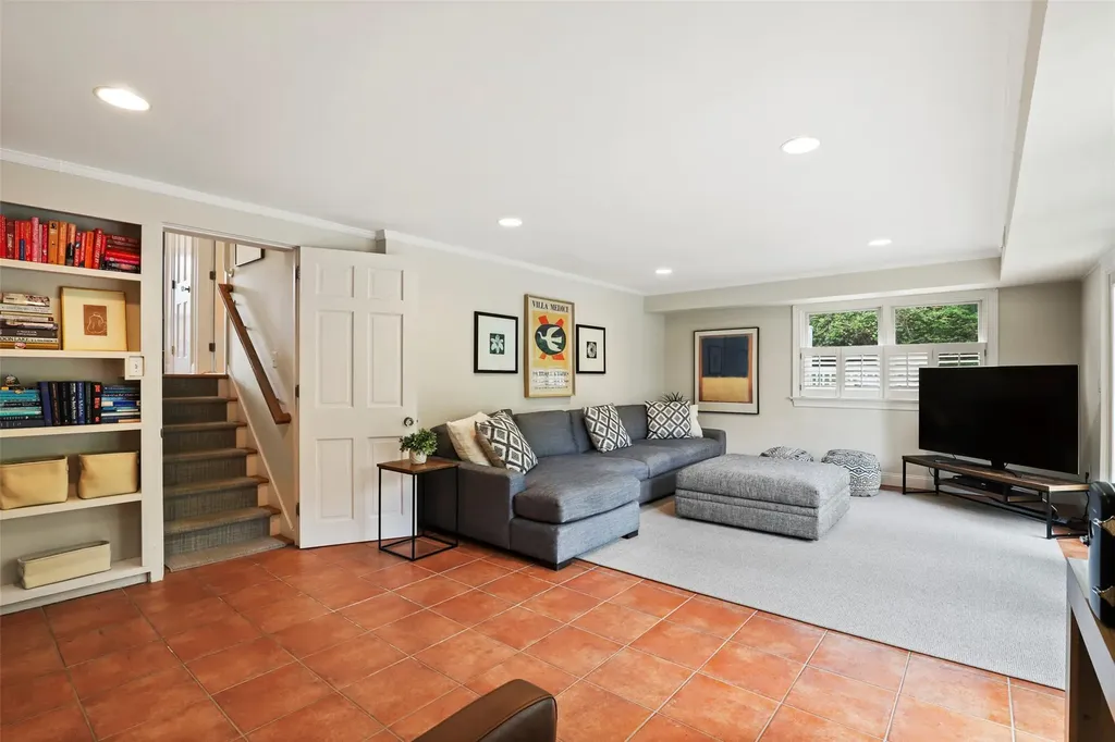 8 North Lane Armonk NY 10504