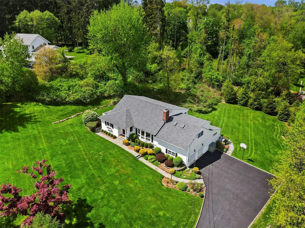 8 North Lane Armonk NY 10504