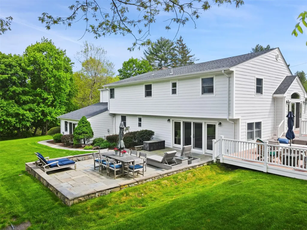 8 North Lane Armonk NY 10504