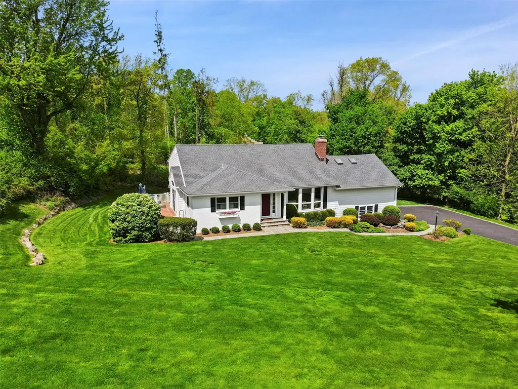 8 North Lane Armonk NY 10504