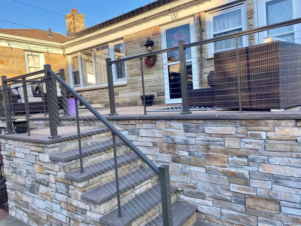 131 Taft Avenue Long Beach NY 11561