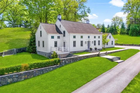 28 Colonial Road White Plains NY 10605