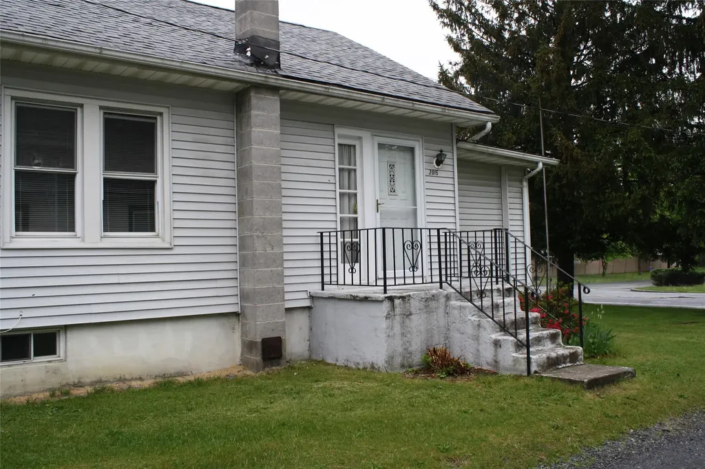 2015 State Route 208 Montgomery NY 12549