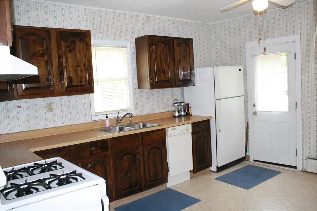 2015 State Route 208 Montgomery NY 12549