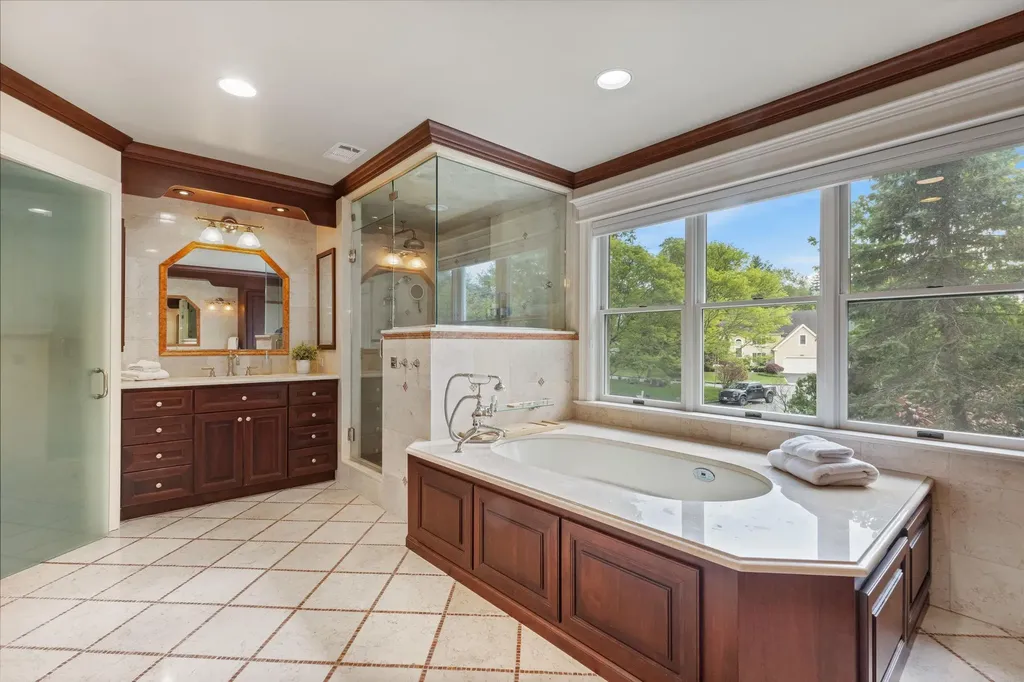 4 Bixby Court Rye NY 10580