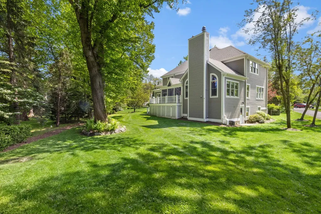 4 Bixby Court Rye NY 10580