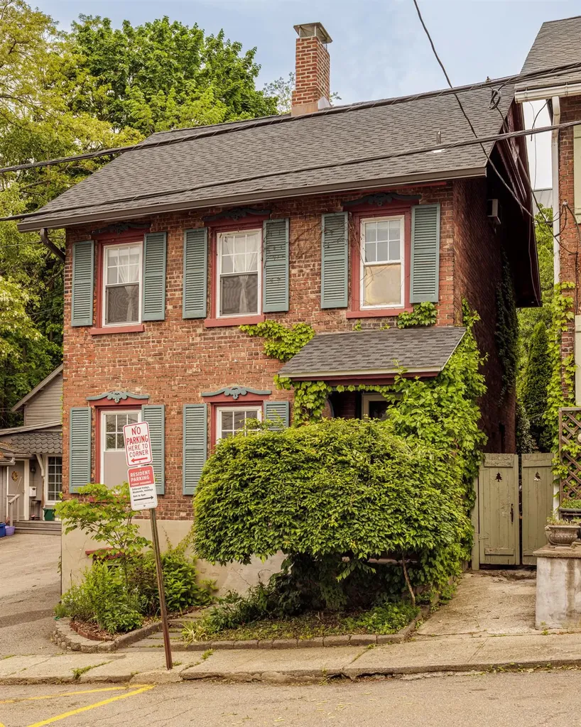5 Railroad Avenue Cold Spring NY 10516