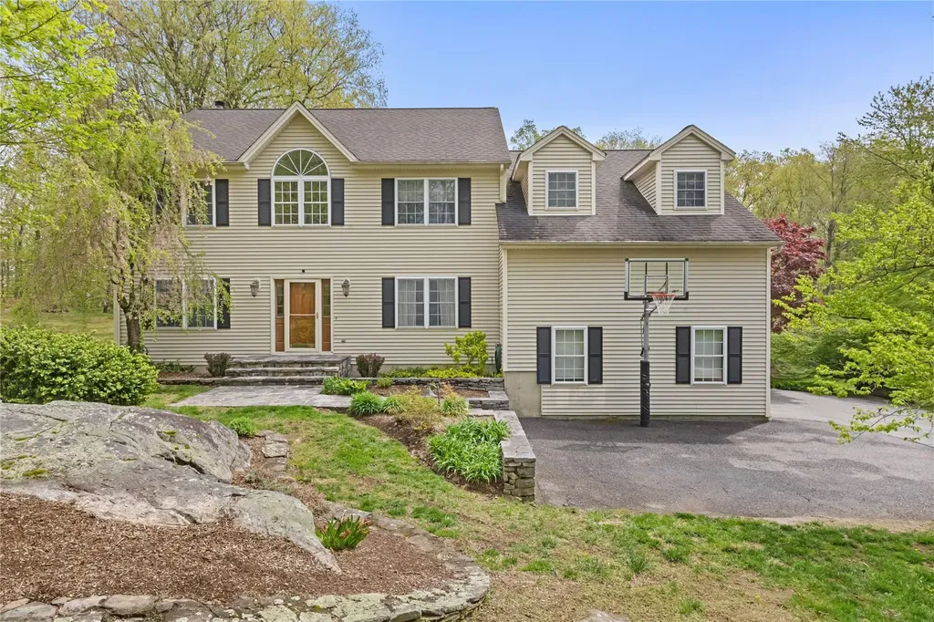 26 Garrity Boulevard Brewster NY 10509