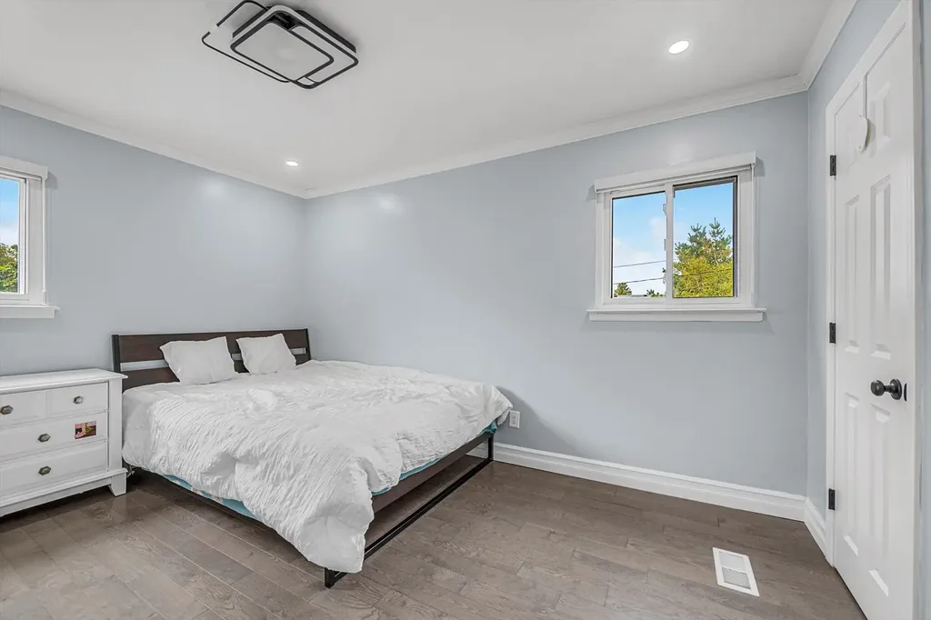 66 Rockland Drive Jericho NY 11753