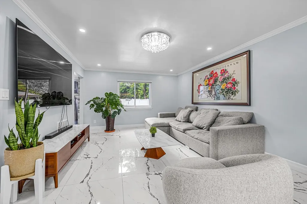 66 Rockland Drive Jericho NY 11753