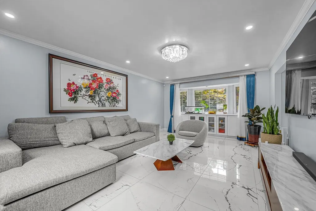 66 Rockland Drive Jericho NY 11753