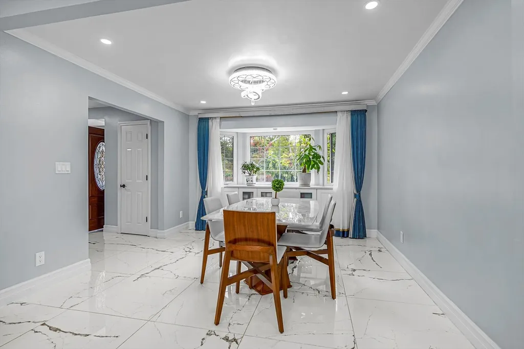 66 Rockland Drive Jericho NY 11753