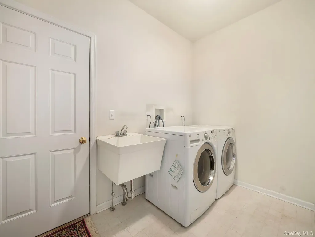 417 Vassar Place Fishkill NY 12524