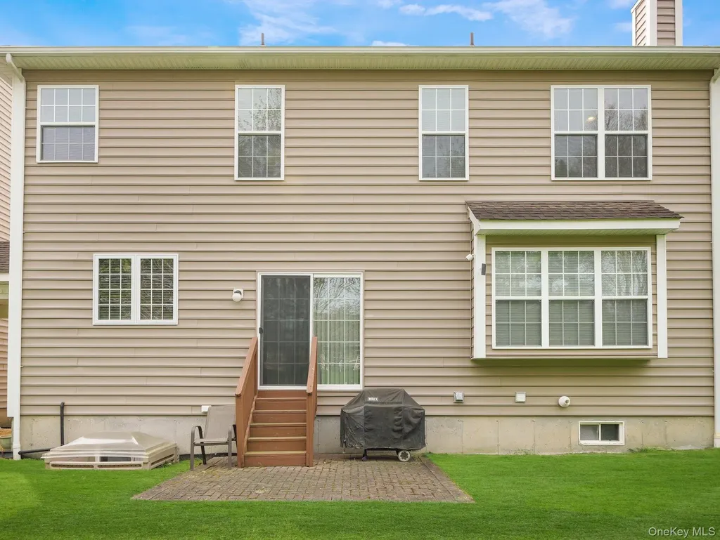417 Vassar Place Fishkill NY 12524