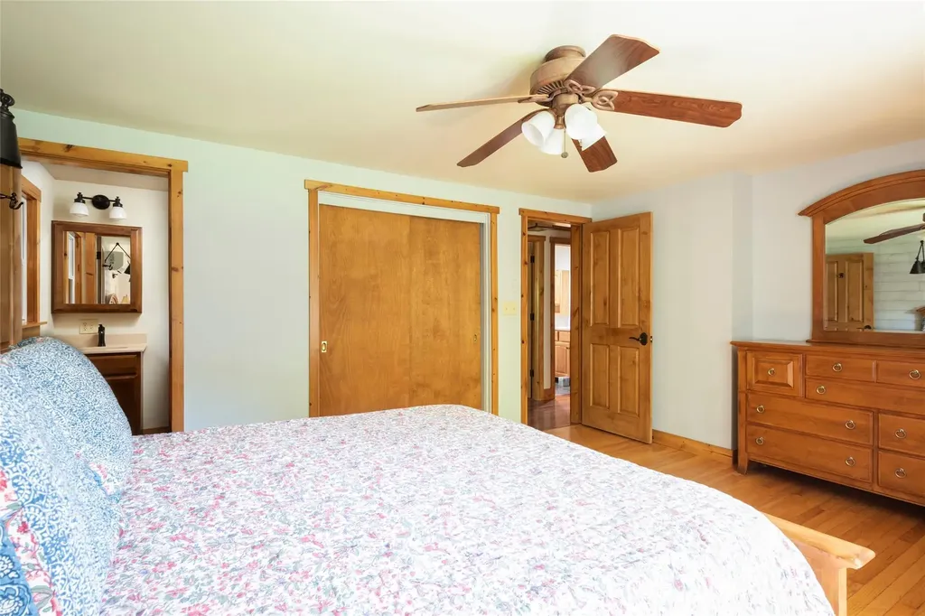 48 Vosburgh Road Red Hook NY 12571