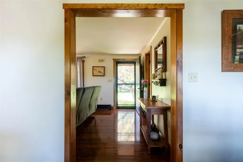 48 Vosburgh Road Red Hook NY 12571
